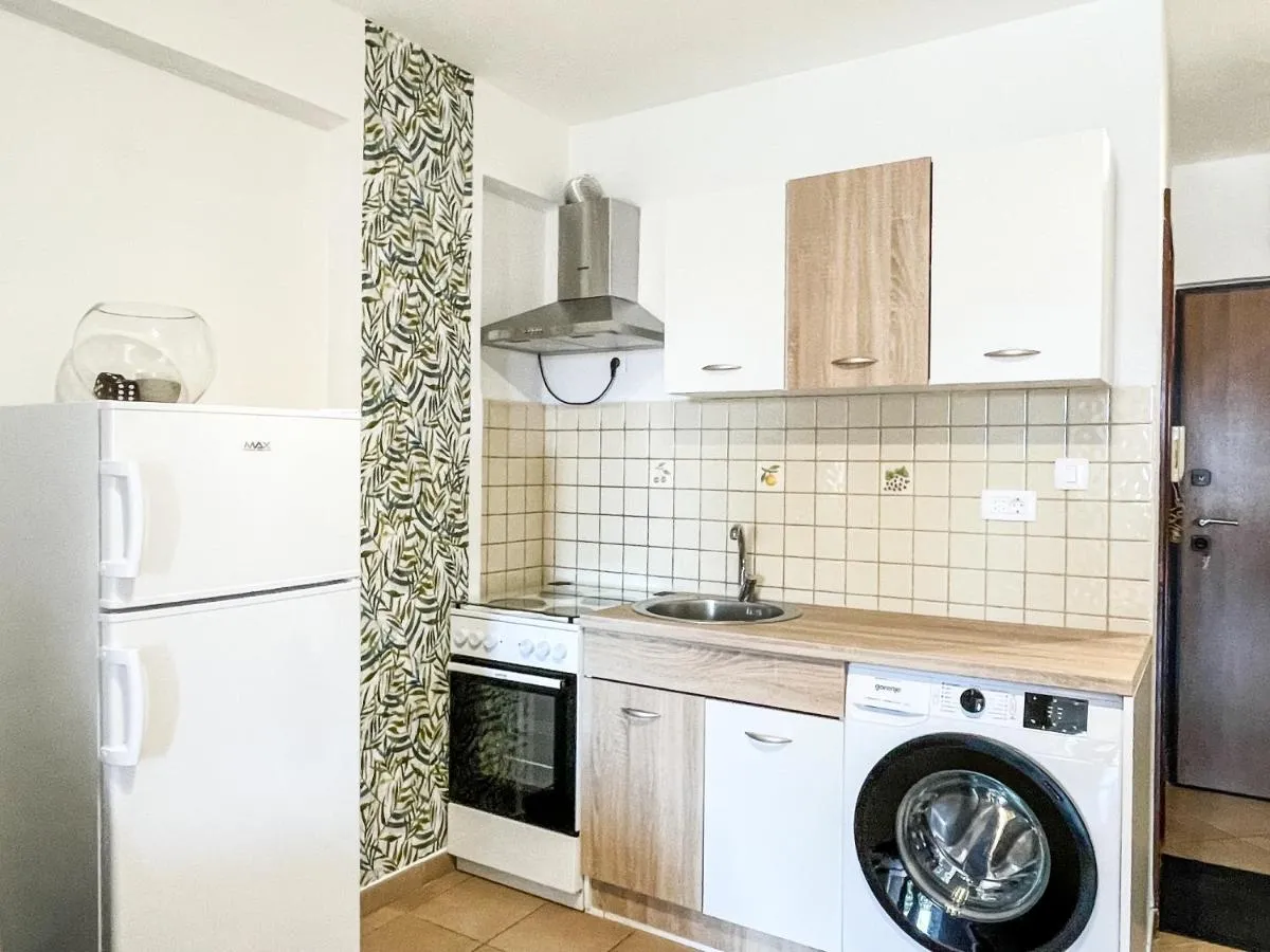 Image 3 of Anita Apartments Budva