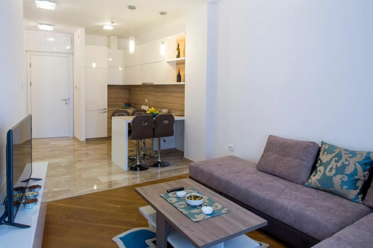 Image 2 of Apartman Anna Tre Canne Budva