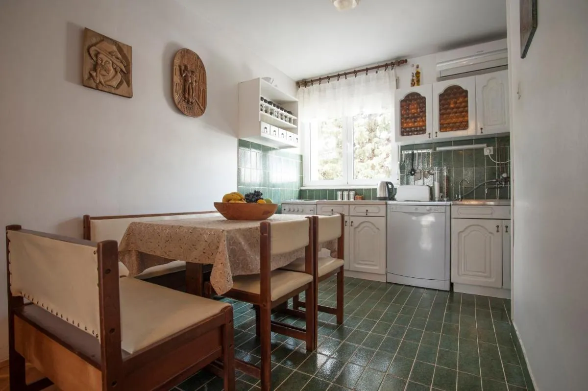 Image 3 of Apartman Mina