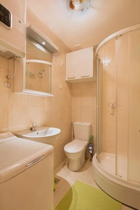 Image 3 of Apartment Butua.