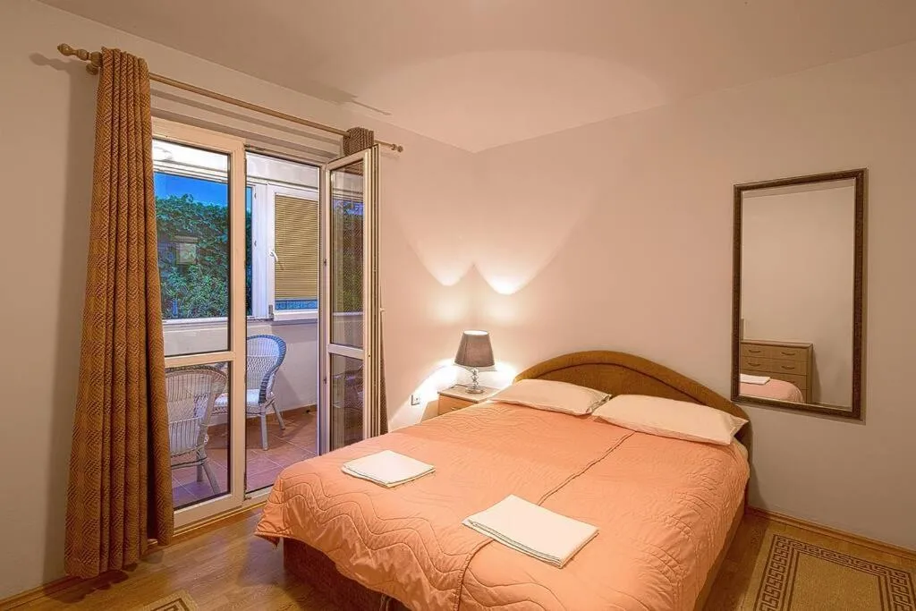 Image 1 of Apartment Butua.