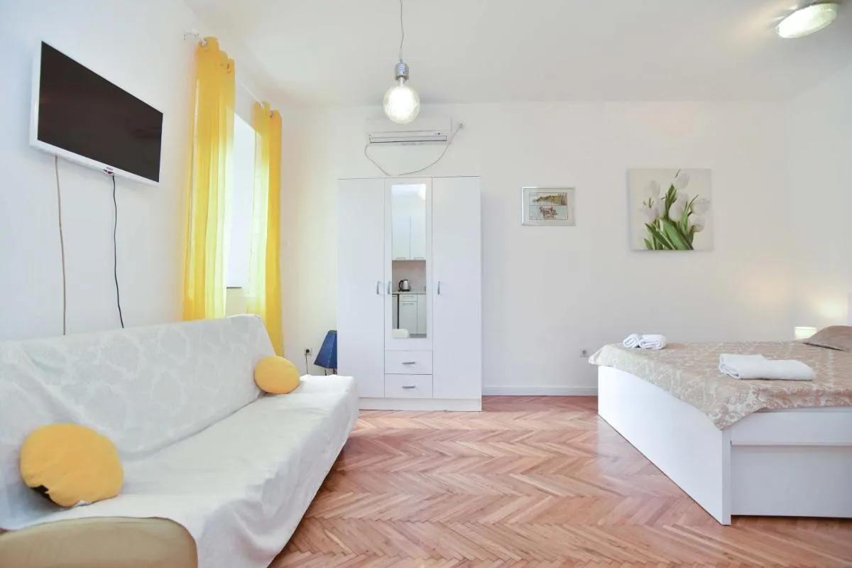 Image 4 of Apartment Stari Grad