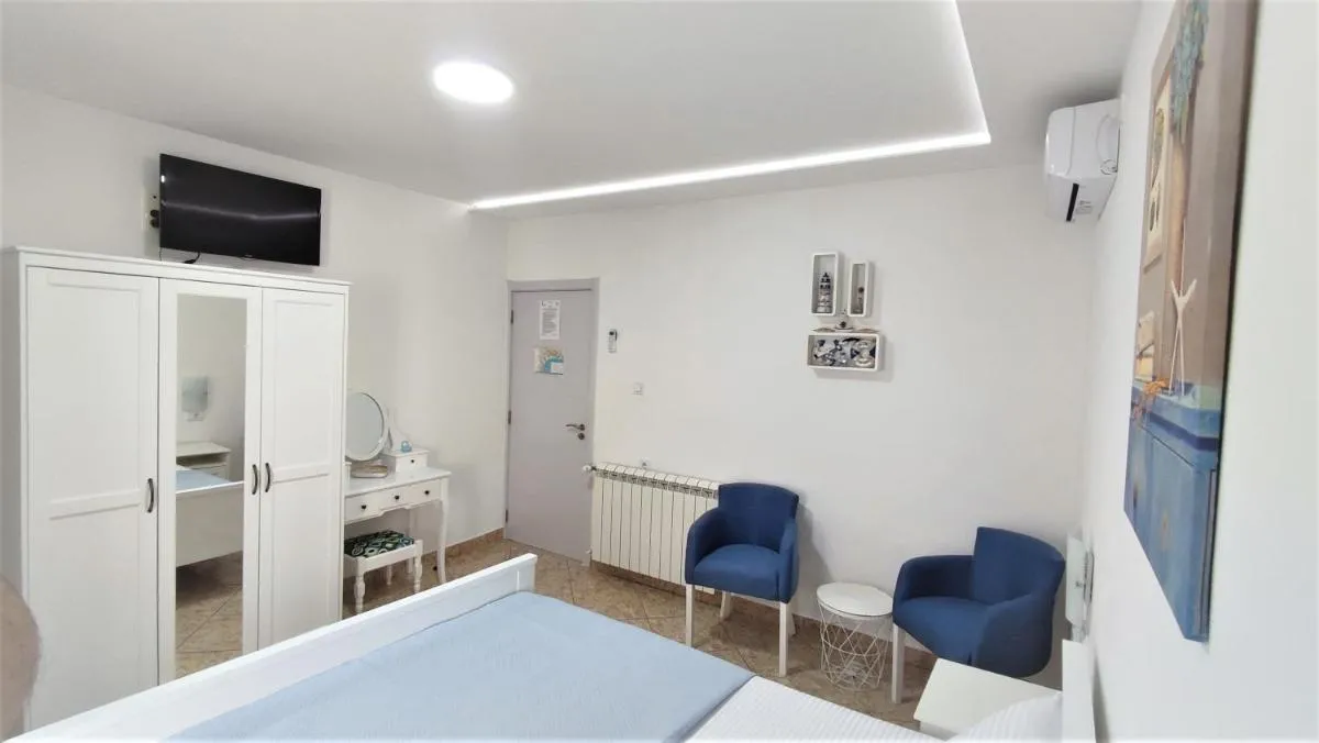 Image 2 of Apartments Familia