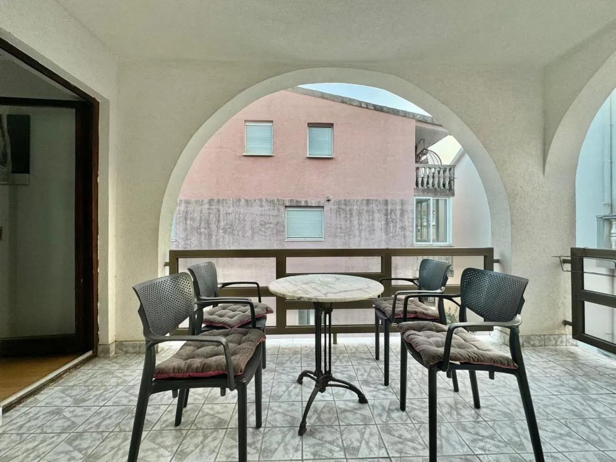 Image 3 of Apartments HMD