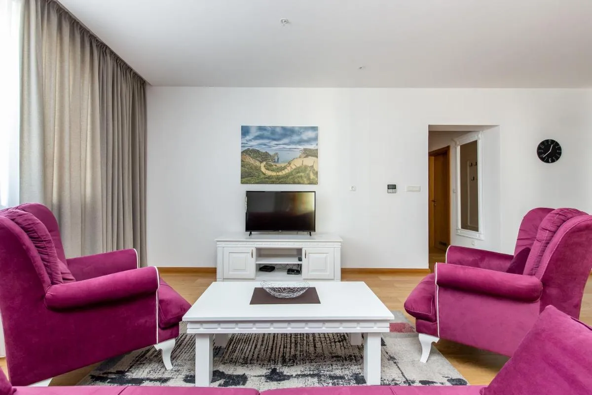 Image 4 of Apartments LORA in Apart-hotel