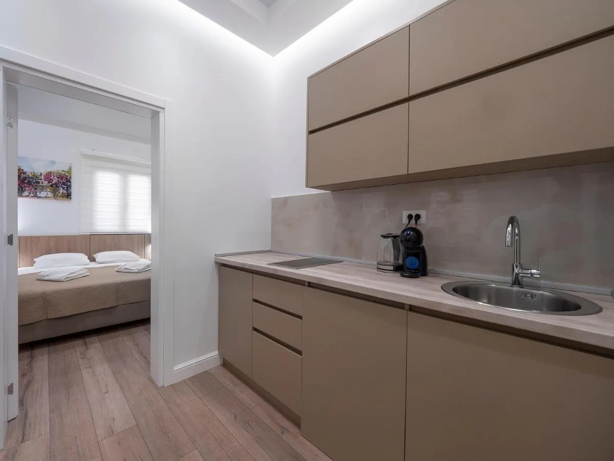 Image 2 of Apartments Mary