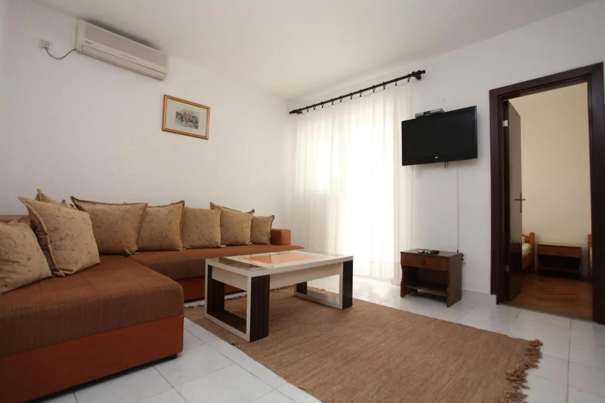 Image 4 of Apartments Memidz