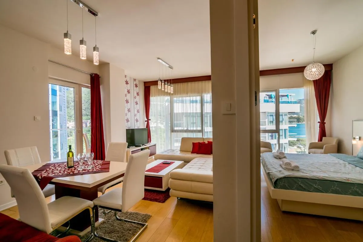 Image 1 of Apartments Menuet