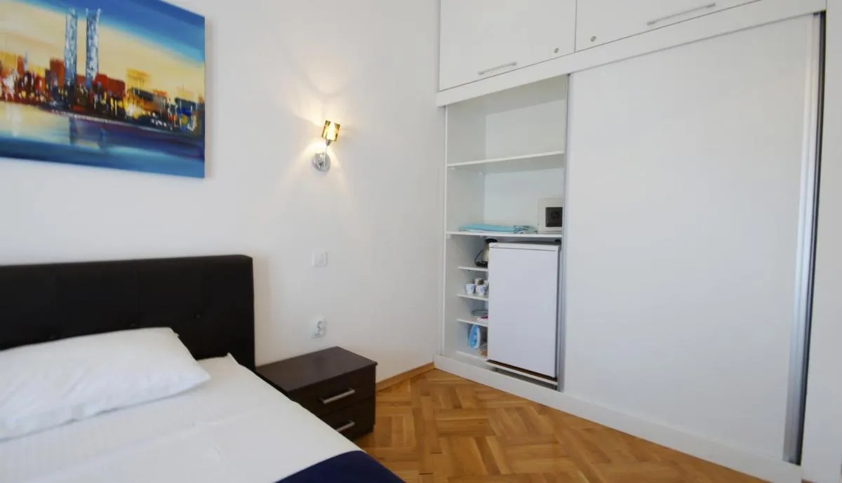 Image 3 of Apartments Miković