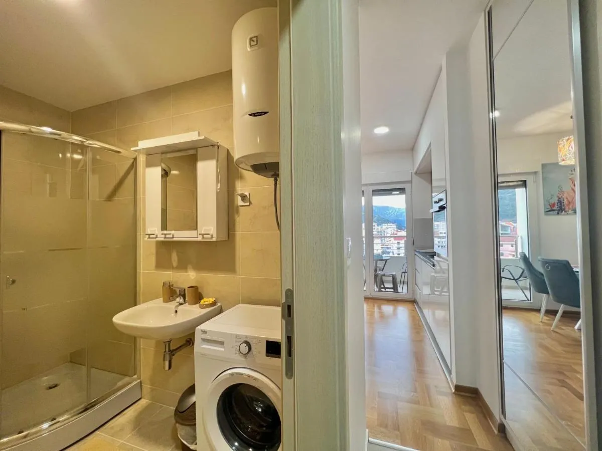 Image 2 of Azure Apartments