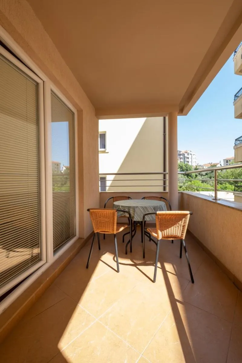 Image 3 of Bel Mare Apartments