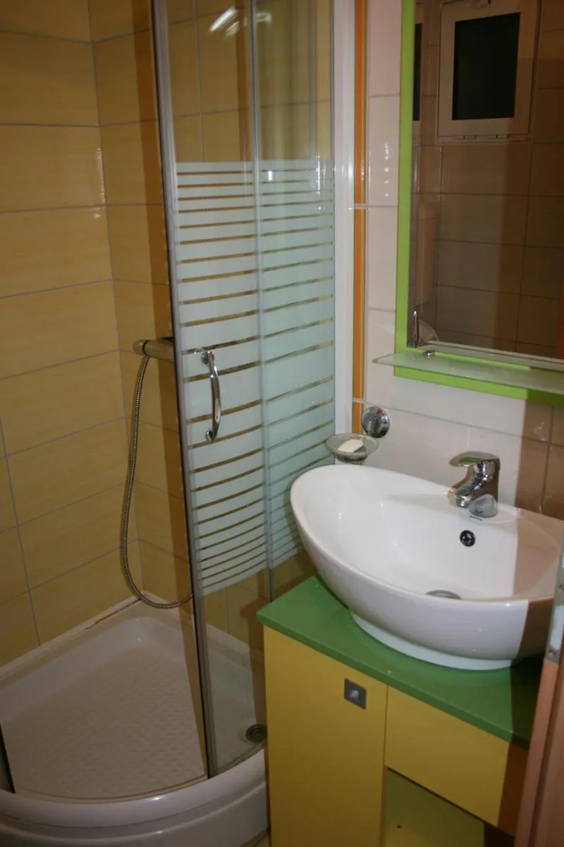 Image 3 of Belvedere Apartments