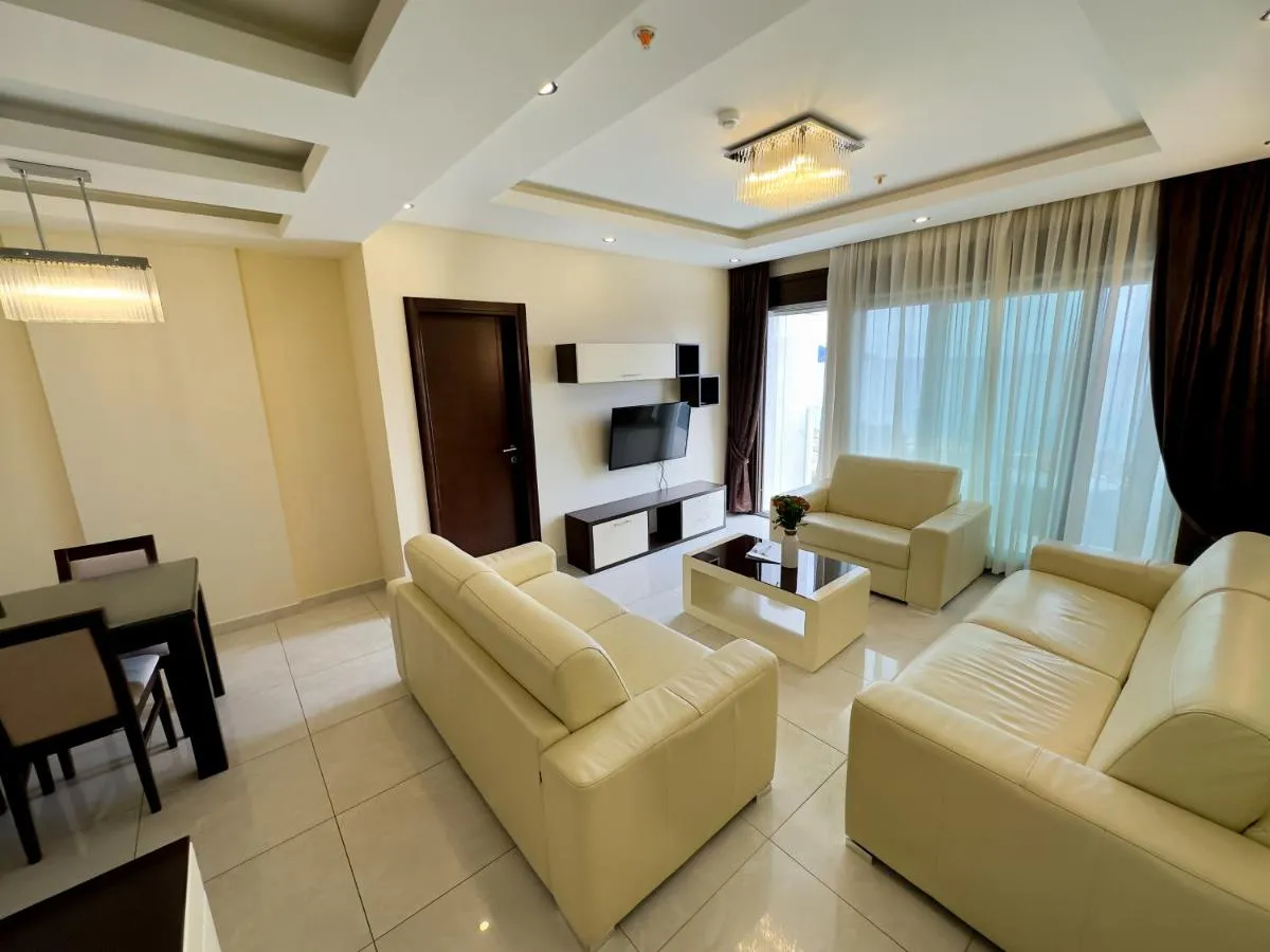 Image 4 of BigMontenegro Shine