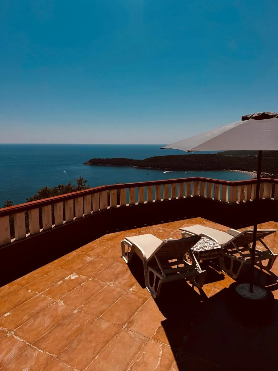 Image 2 of Budva Felix Suites