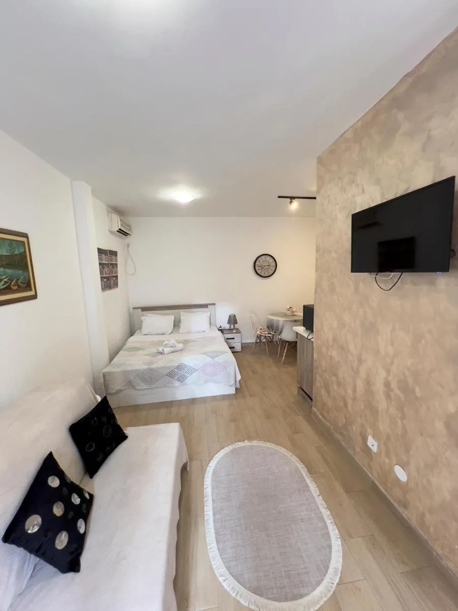 Image 6 of CASA APARTMENTS, one-bedroom apartment