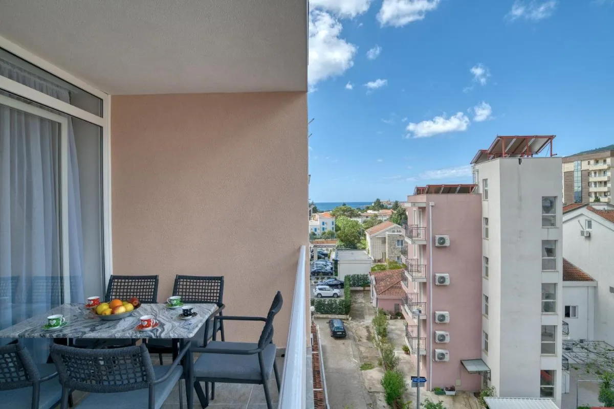 Image 3 of COMFORT APARTMENT NEAR THE BEACH