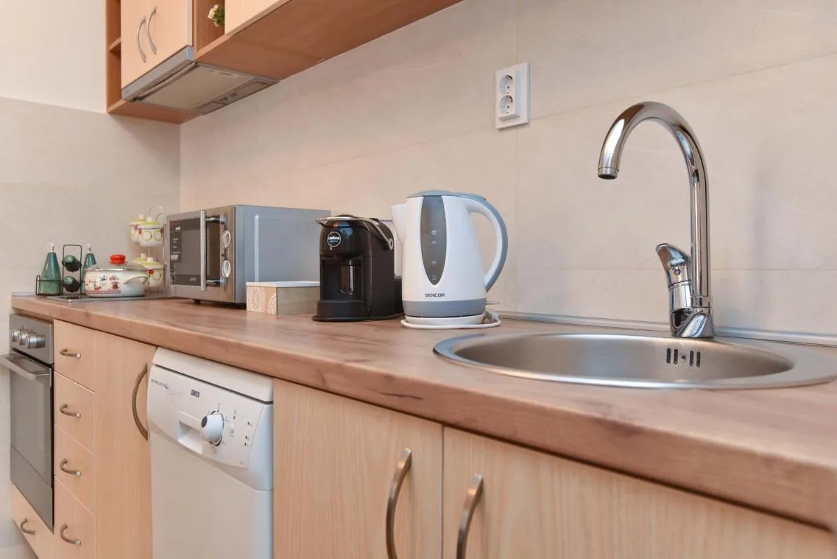 Image 2 of COMFORT APARTMENT NEAR THE BEACH