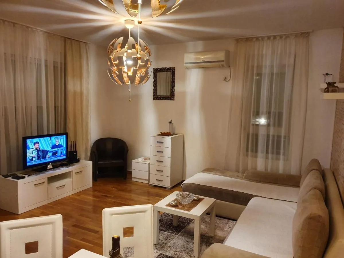 Image 4 of Centar new lux