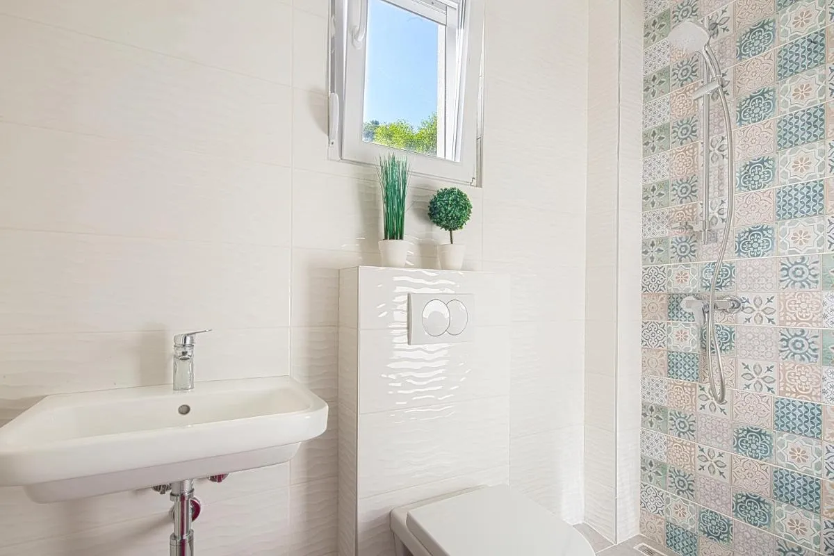 Image 2 of Chiron Apartments