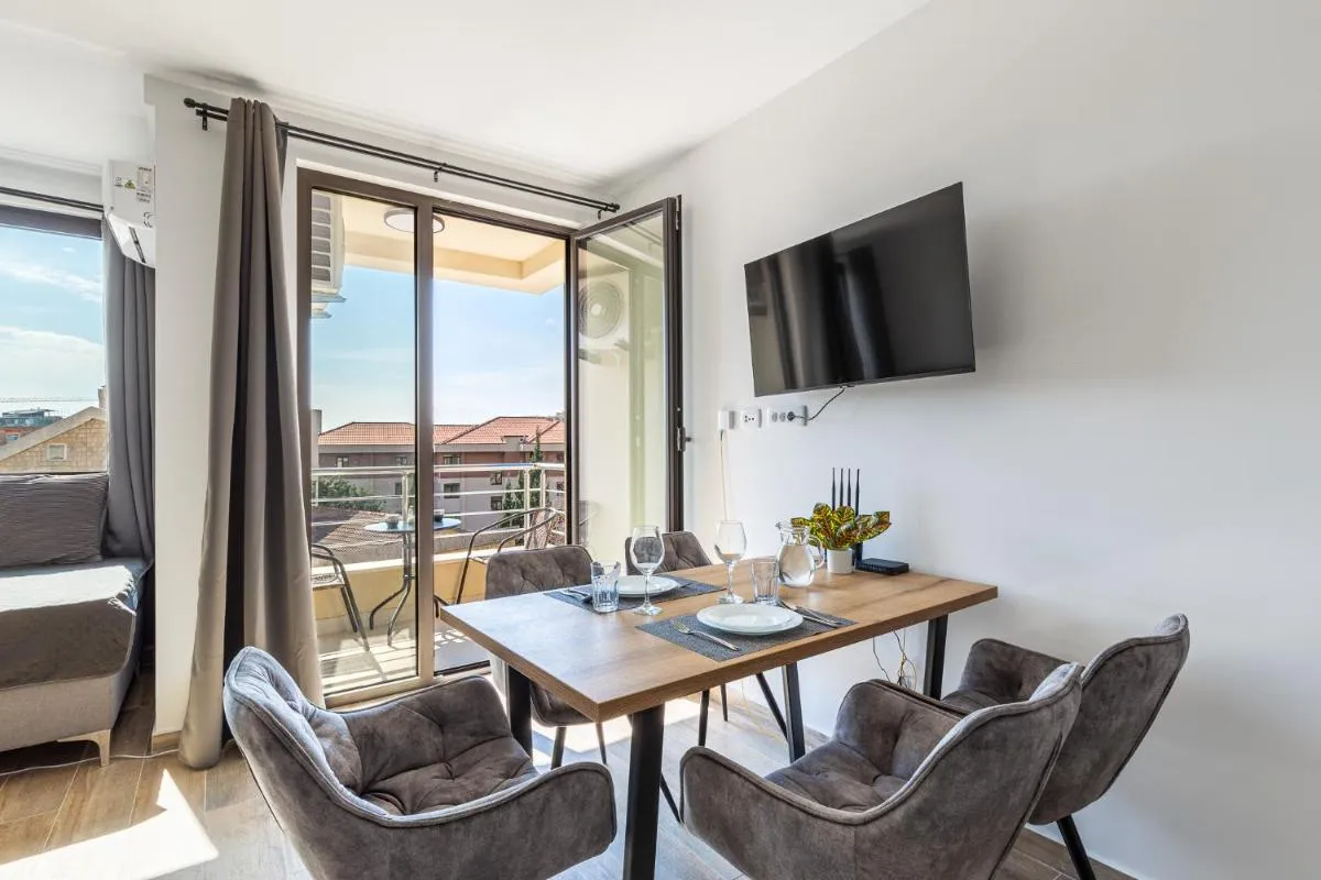 Image 1 of Contemporary Retreat in Bečići