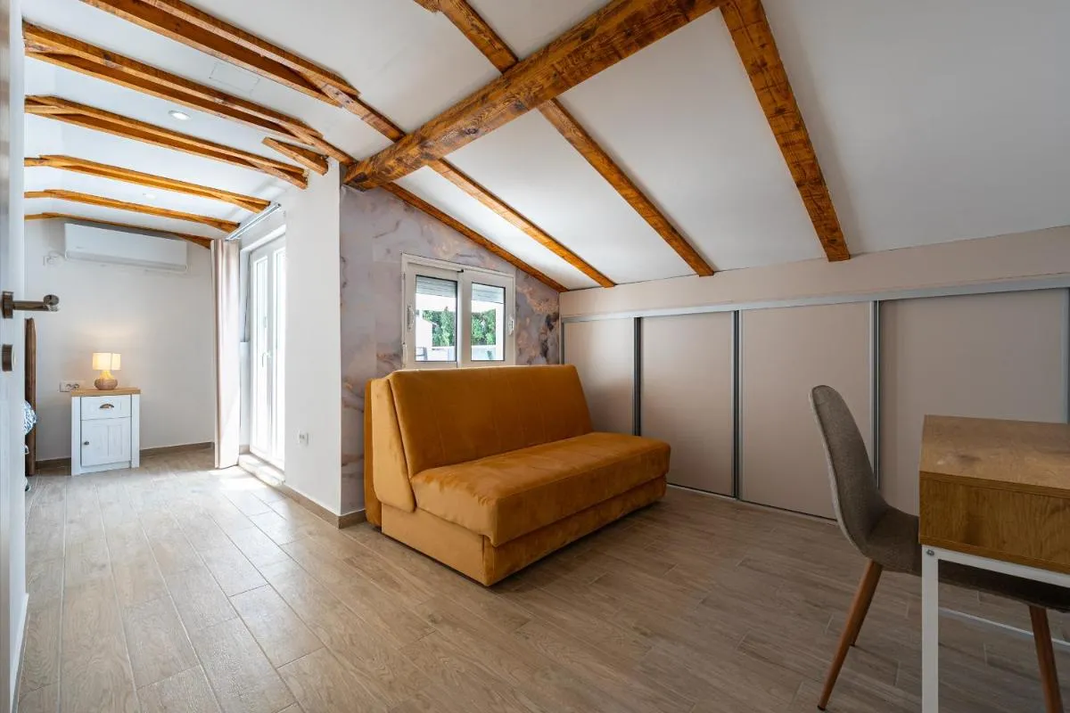 Image 3 of Cosy Duplex near Bus Station