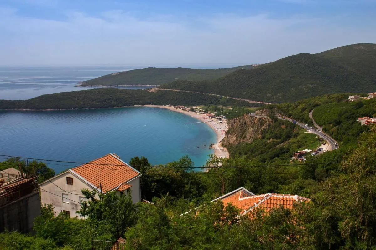 Image 6 of Do Re Mi Apartments