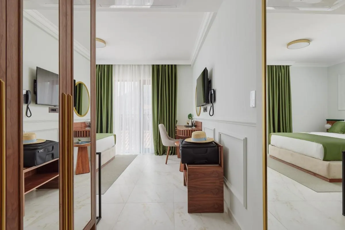 Image 5 of Hotel Diplomat by Aycon