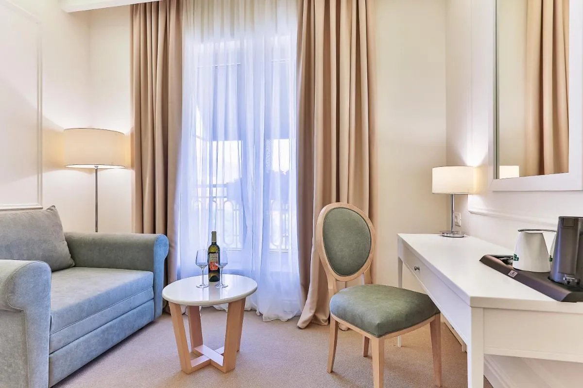 Image 6 of Hotel EDEN