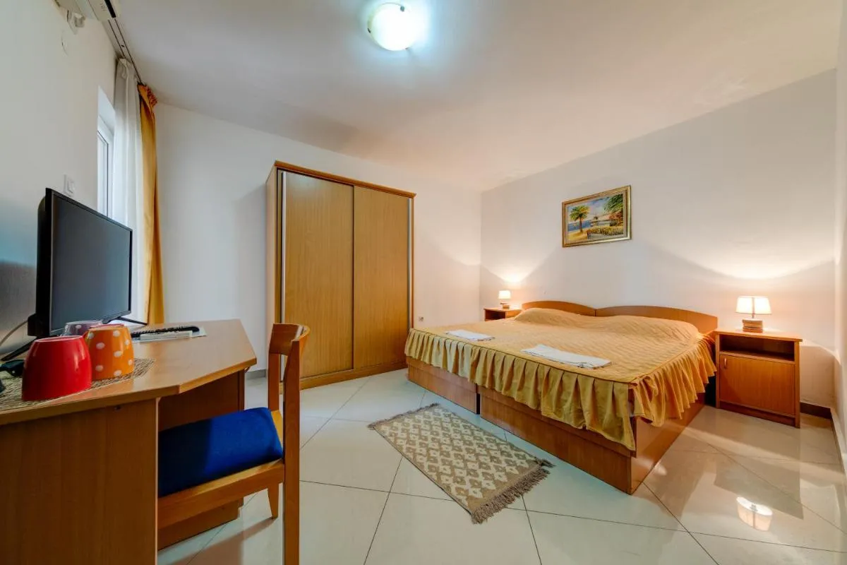 Image 5 of Hotel Suzana Budva