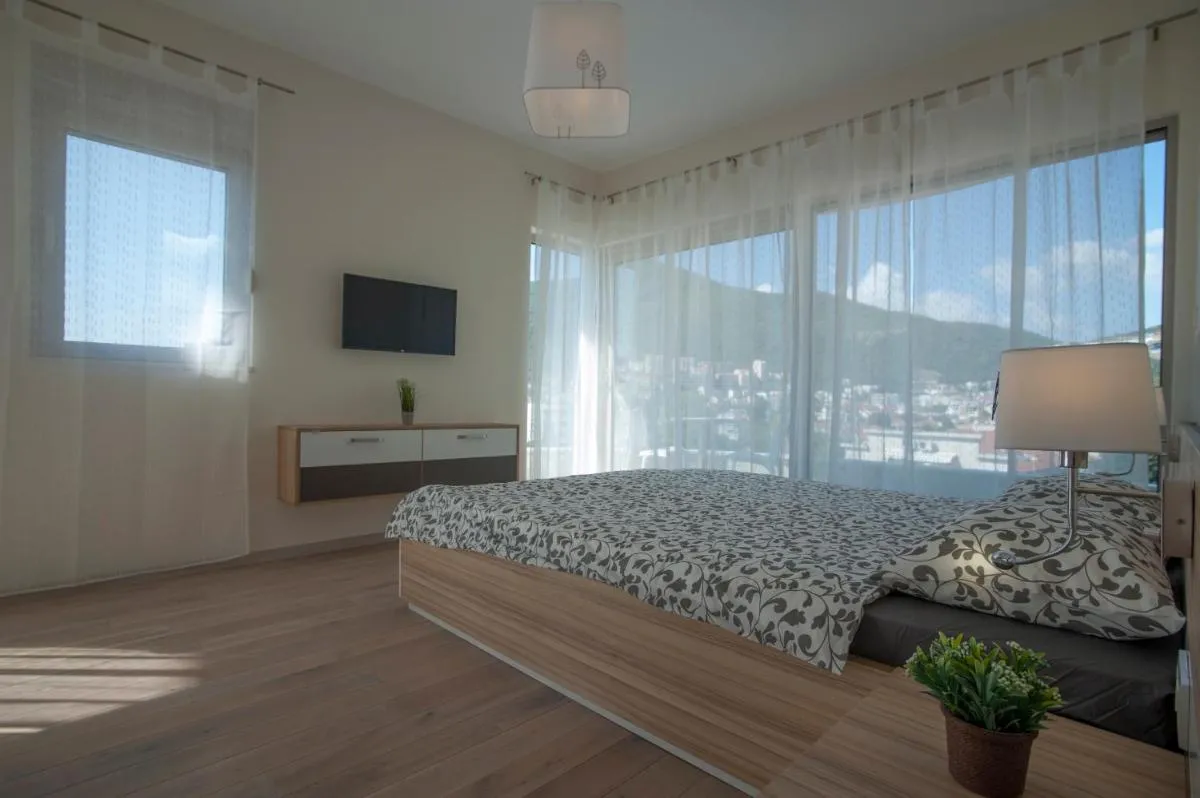 Image 4 of JK Suites