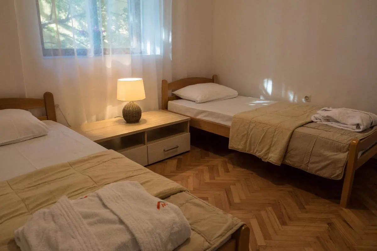 Image 6 of Kameliya Montesun Apartments