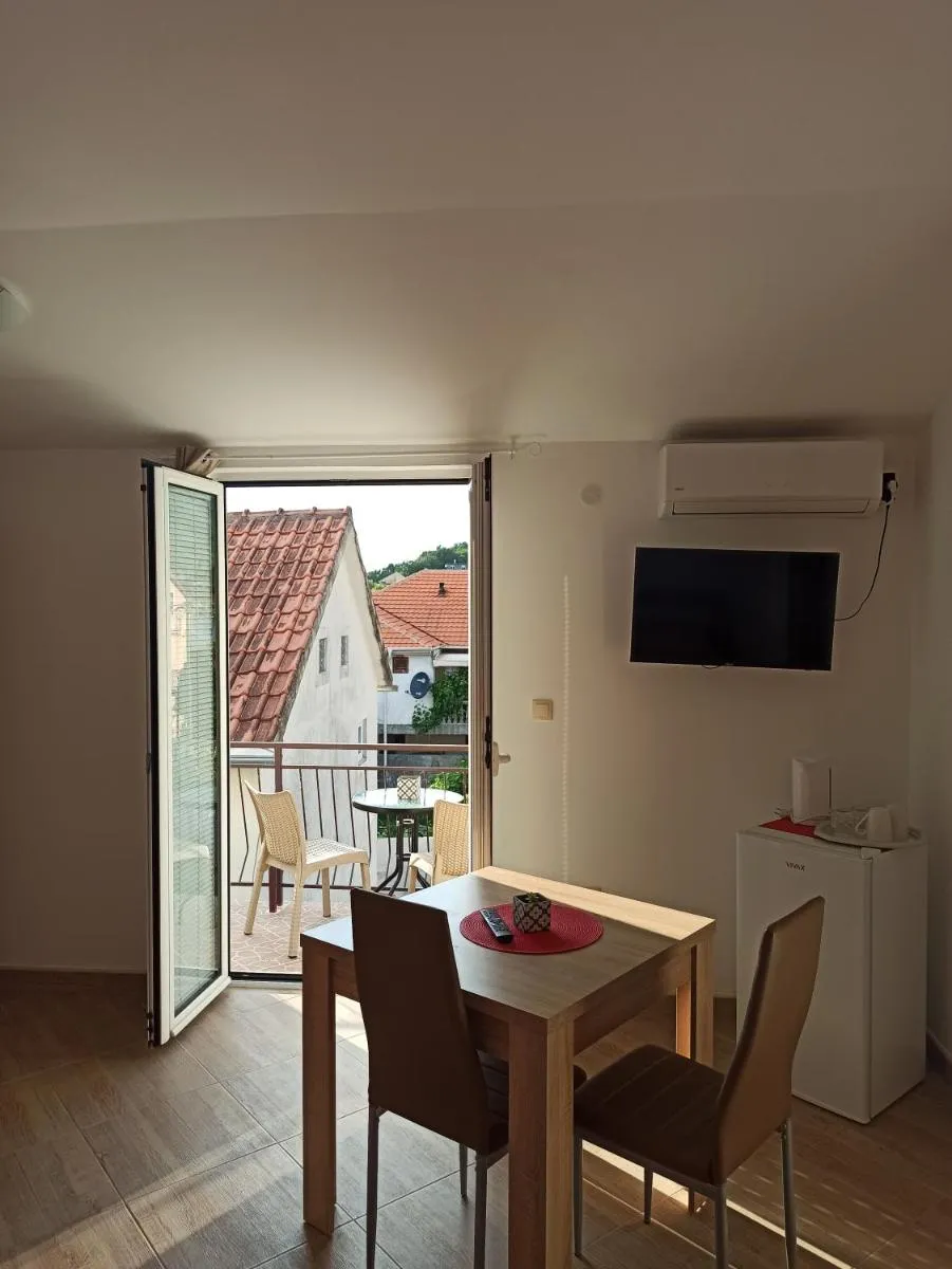 Image 3 of Lastva Holliday Rooms