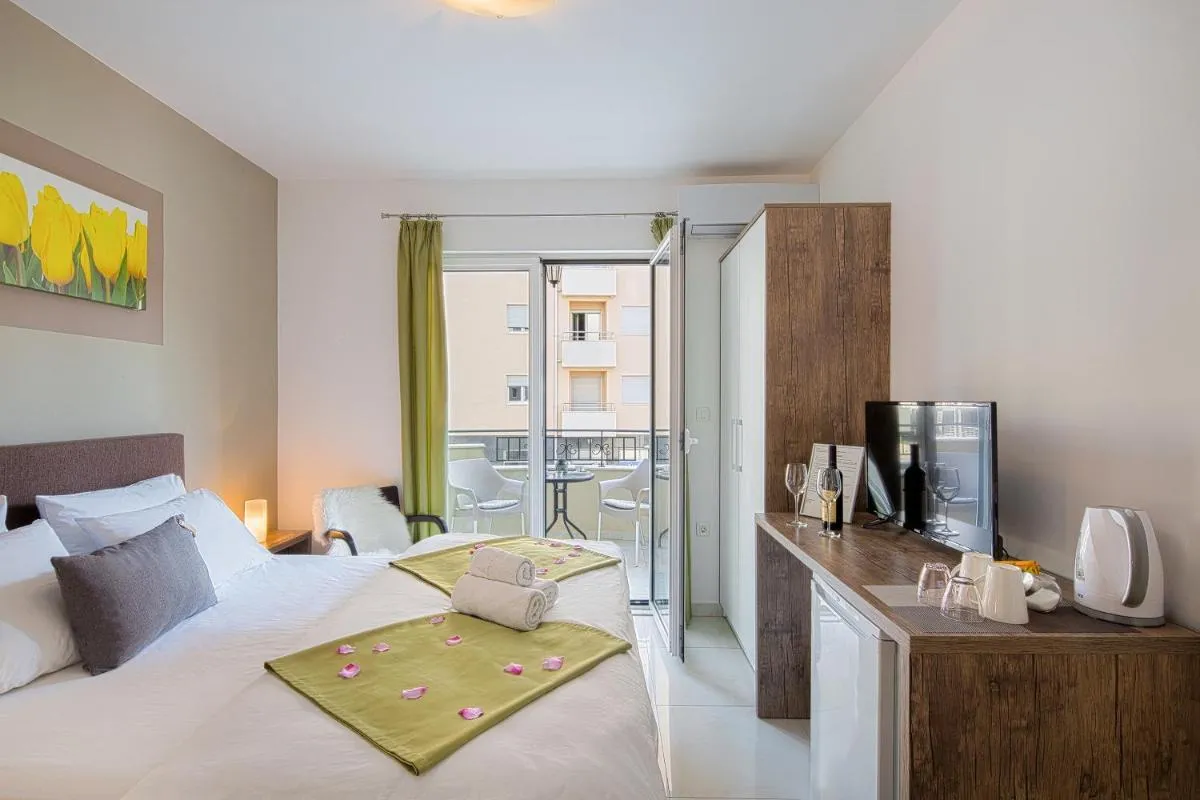 Image 6 of Le Marc Guest house