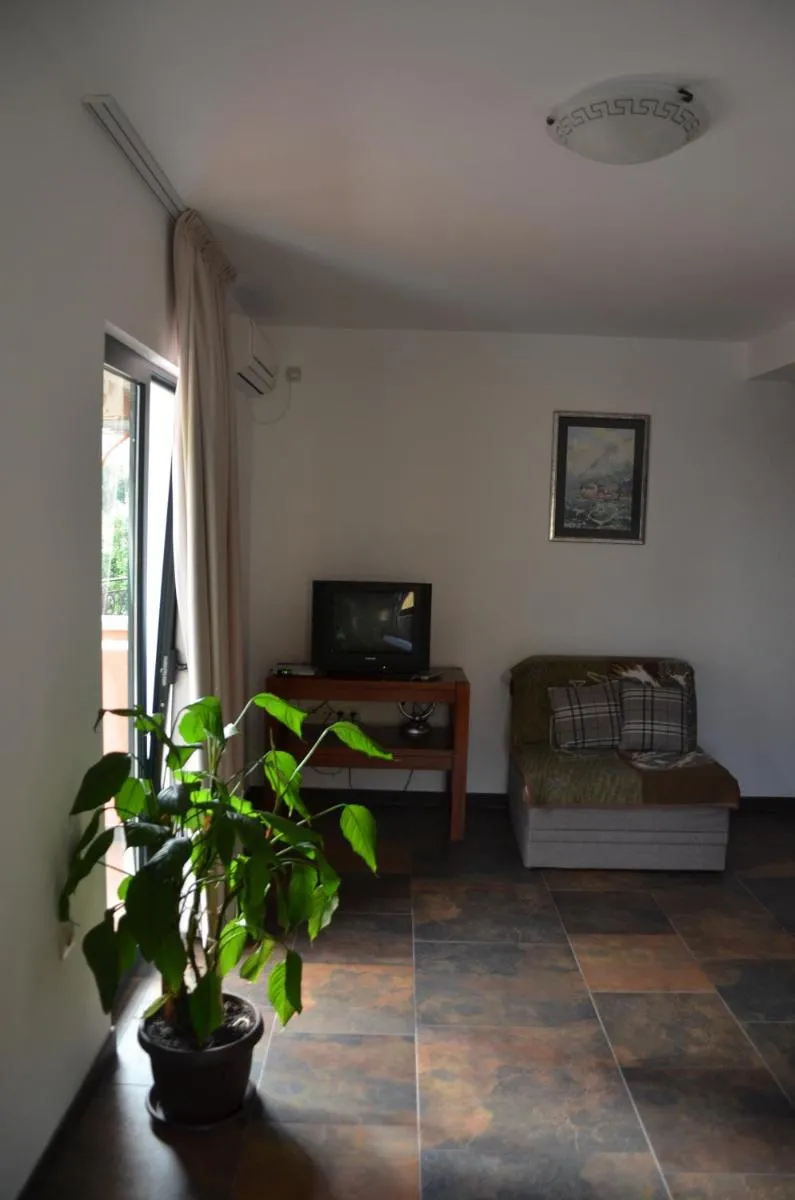 Image 5 of Lero Apartments