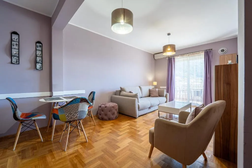 Image of Lovely Studio with Panoramic City View