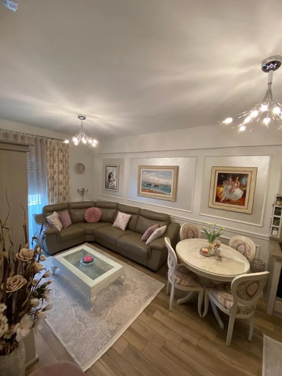 Image 3 of Lux Apartments MMS