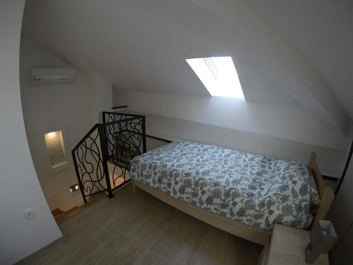 Image 6 of Lux Squere Apartments