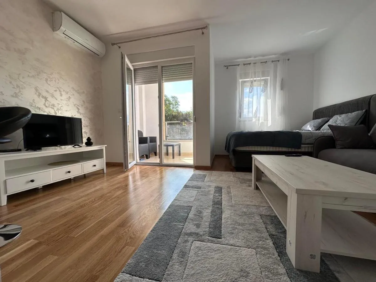 Image 2 of Lux studio apartment Bečići-Budva