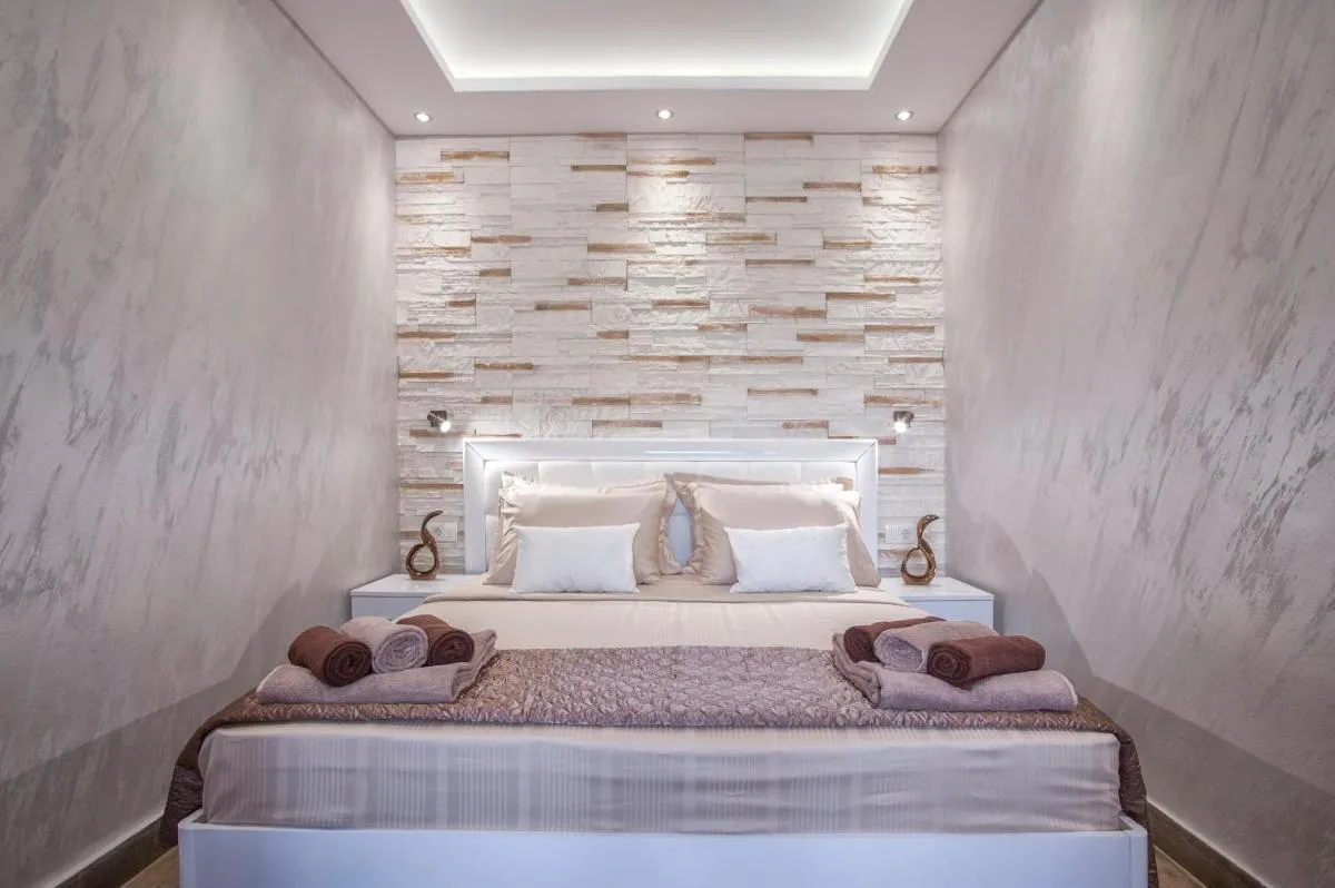 Image 1 of Luxury Boutique Studio Apartments