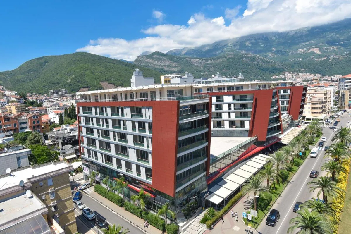 Image 5 of Luxury Fontana Apartments