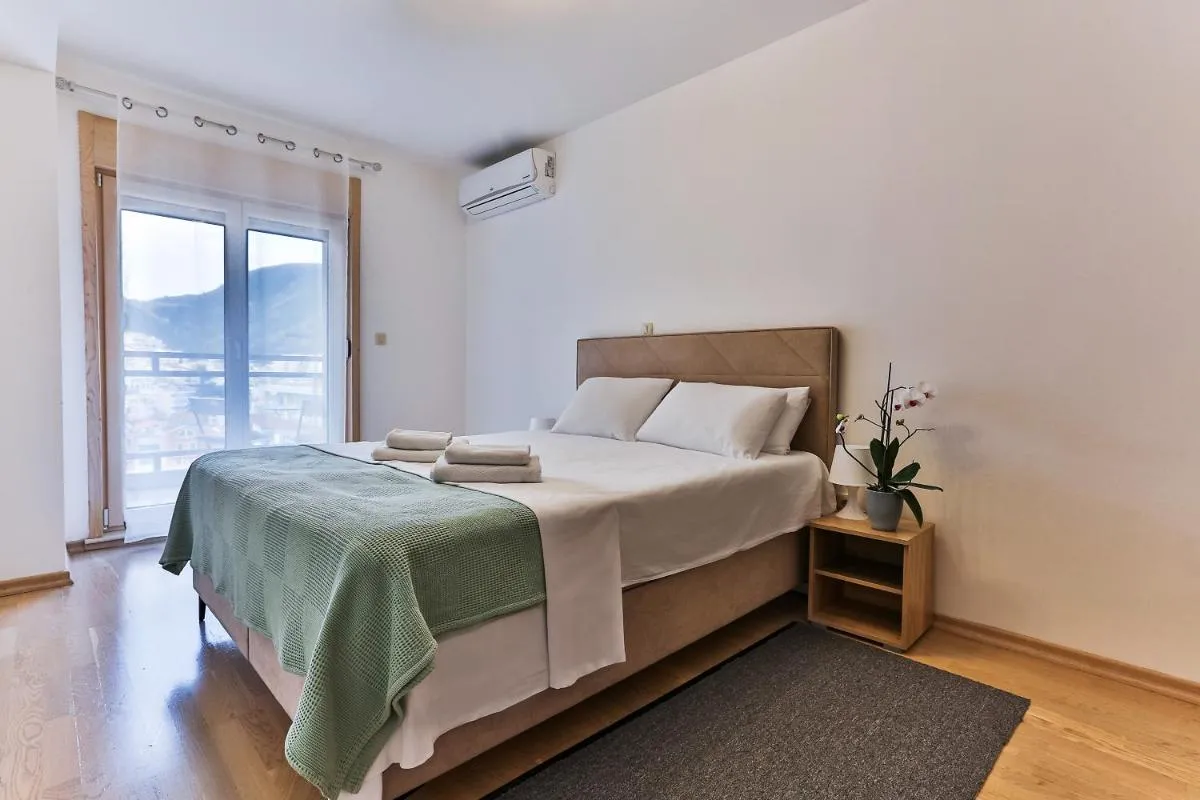 Image 1 of Luxury Fontana Apartments