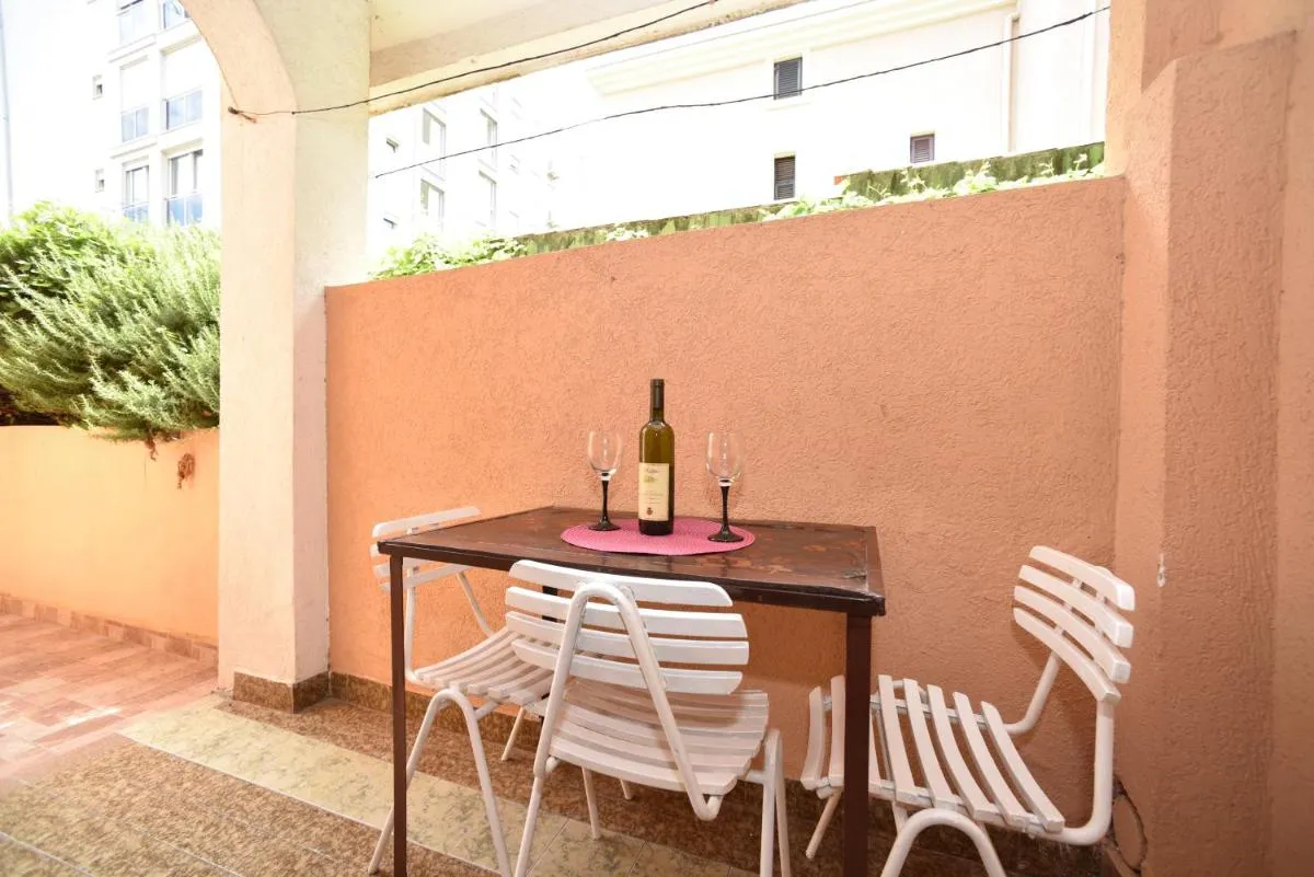 Image 2 of MG apartments and rooms