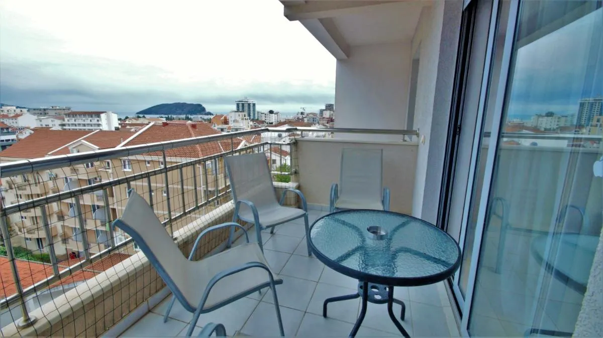 Image 5 of M&L Lux 3-bedroom apartment (sea view)