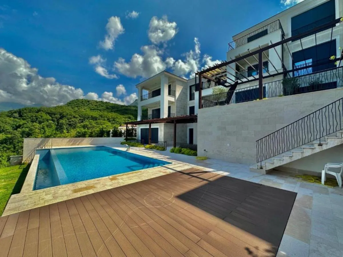 Image 3 of Magic view – Apartment with Pool