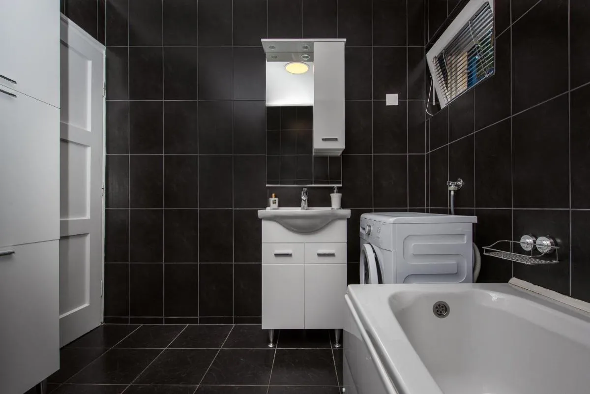 Image 2 of Mediterranean vacation home with pool Petrovac