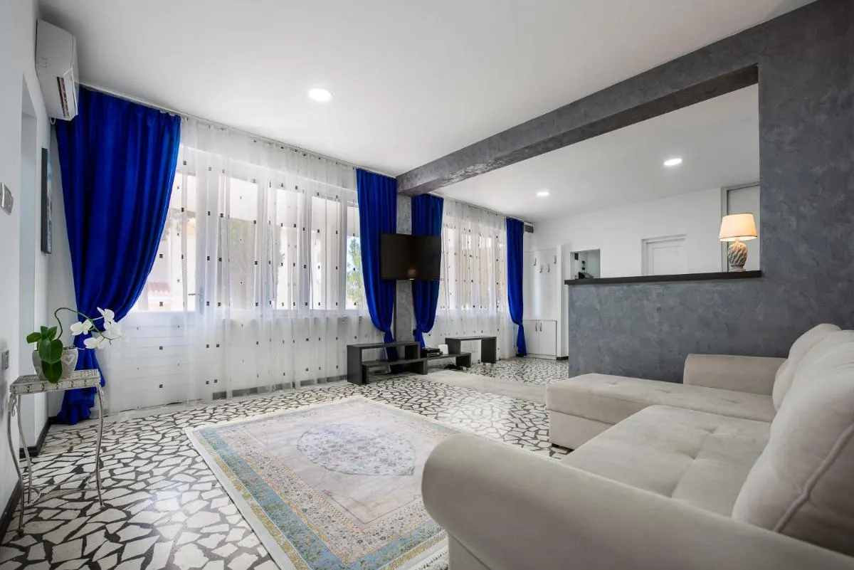 Image 5 of Mediterranean vacation home with pool Petrovac