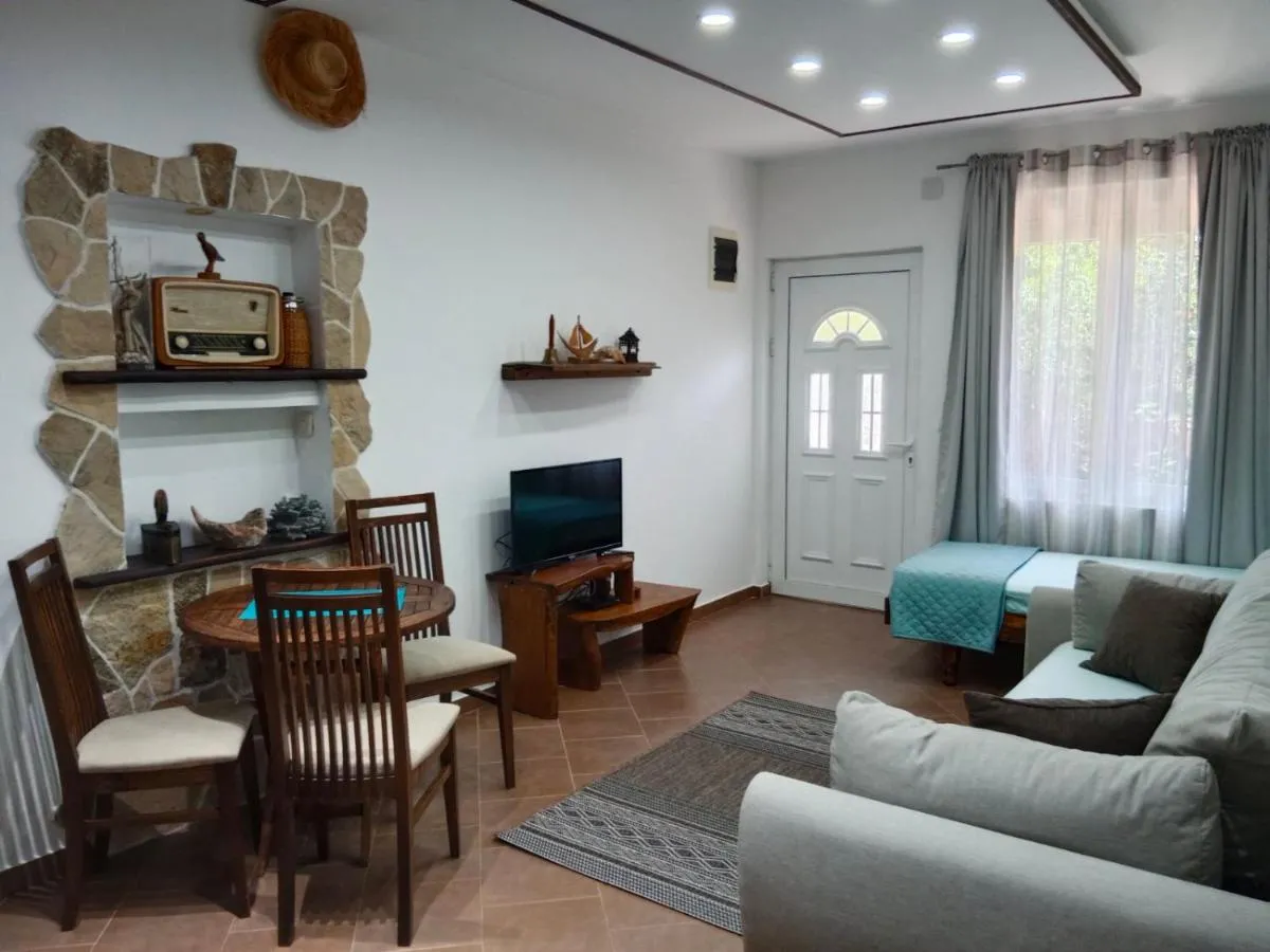 Image 4 of Mirta Apartments Family Farm