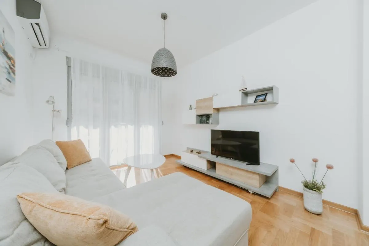 Image 4 of Modern Spacious Mediterranean New Building 48m2 flat plus free parking