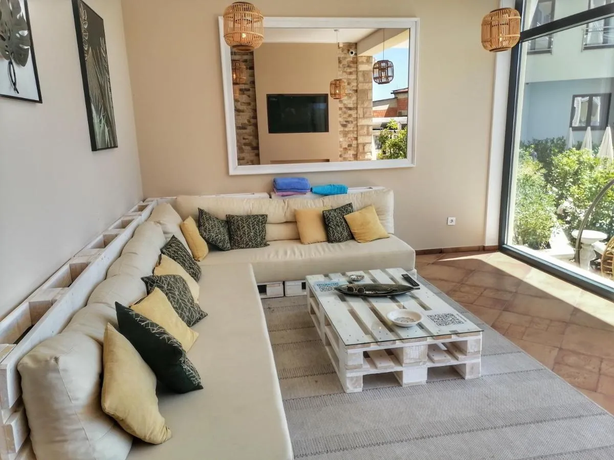 Image 5 of MonteDreams Royal