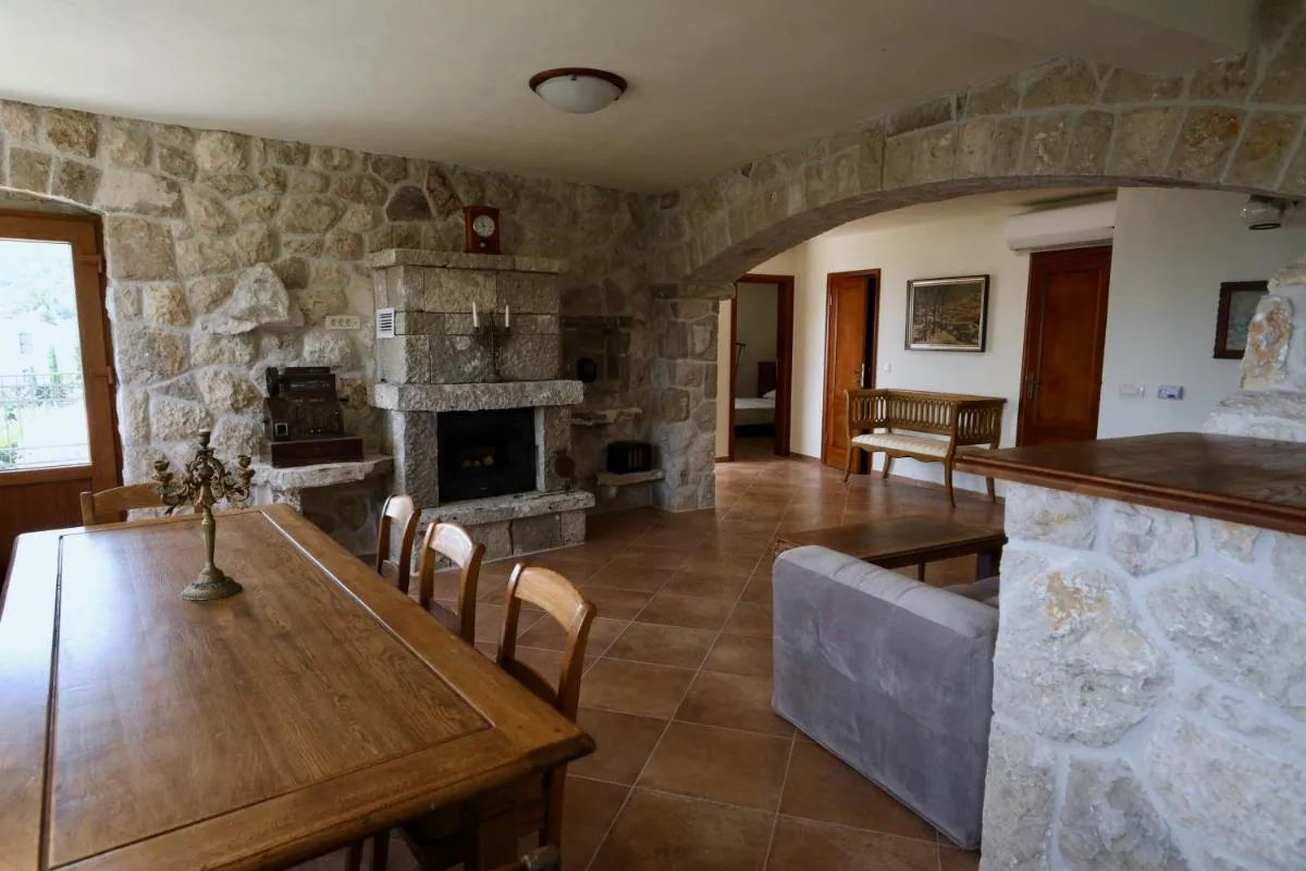 Image 4 of Mountains Villa near Budva